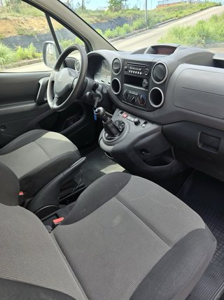 Peugeot Partner 2018. Transferida