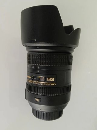 Objetivo Nikon AF-S DX Nikkor 18-200mm VR II