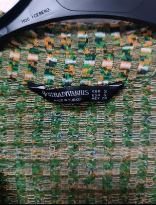 Vestido ajustado verde estampado