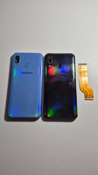 Samsung Galaxy A40 + Repuestos (leer descripción)