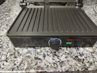 Grill Eléctrico El Bohío 2000W Pepe Rodriguez
