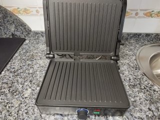 Grill Eléctrico El Bohío 2000W Pepe Rodriguez