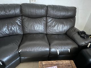 Sofá de piel reclinable marrón oscuro