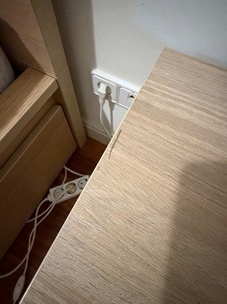Cama IKEA roble con 4 cajones y 2 mesitas