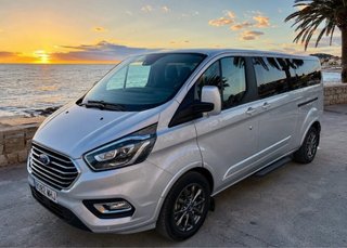 Ford Grand Tourneo Custom 2023