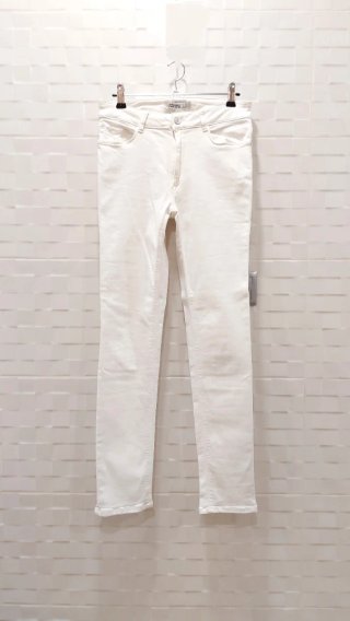 Pantalón blanco