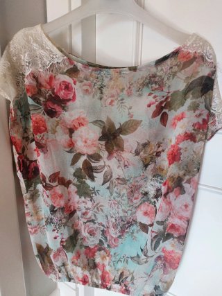 Blusa Fórmula Joven floral encaje