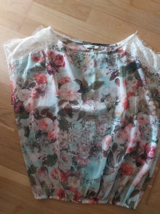 Blusa Fórmula Joven floral encaje