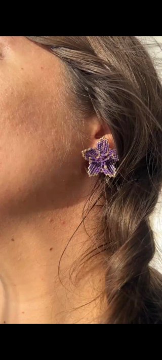 Pendientes flor miyuki morados y dorados