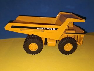 Joal Camion Volquete cantera Euclid R85 1:50