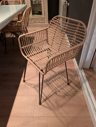 Mesa de comedor y 6 sillas