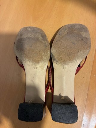 Sandalias de piel trenzada rojas