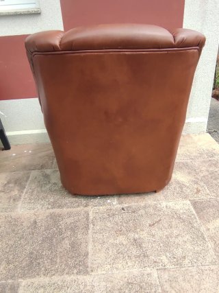 Sillón piel sintética cómodo