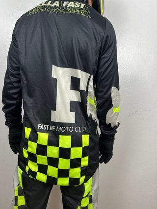 Traje Fox 07