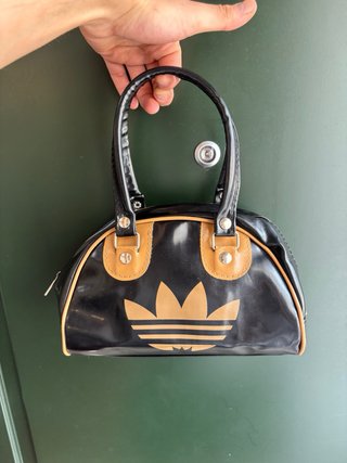 Borsa Adidas vintage nera e beige
