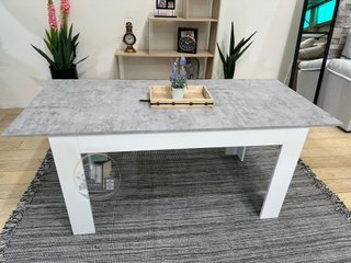 Mesa de comedor extensible NUEVA