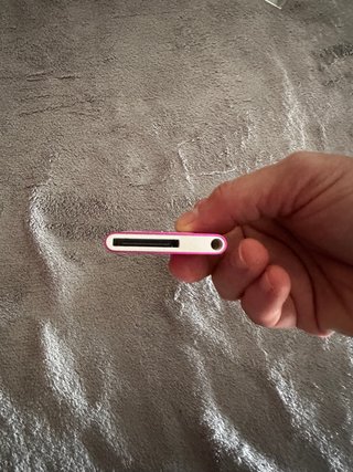 iPod Nano 4ª Gen Rosa 4GB + Accesorios