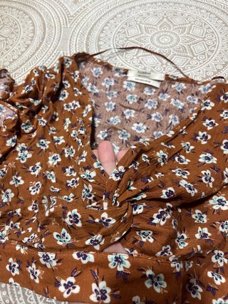 Pull&Bear Top Flores Marrón Talla S