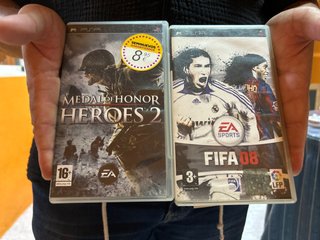 Juegos PSP: Medal of Honor Heroes 2 y FIFA 08