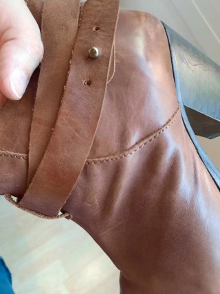 Botines de piel marrón talla 40