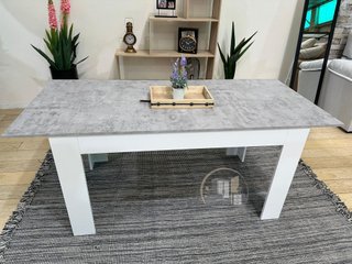 Mesa de comedor extensible NUEVA