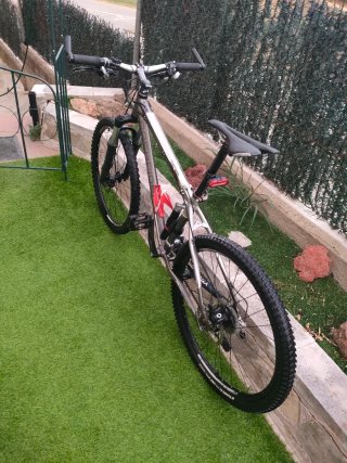 Bicicleta MTB B'Twin Rockrider 8.1 2014