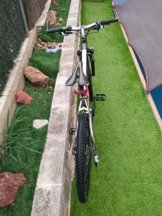 Bicicleta MTB B'Twin Rockrider 8.1 2014