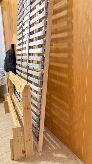 Cama IKEA Neiden con somier Lönset