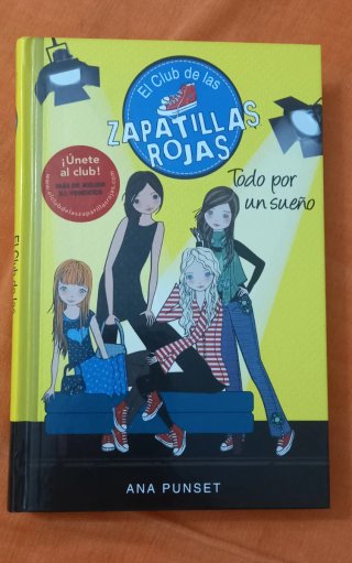 Pack de tres libros "Club de las zapatillas rojas"