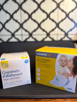 MEDELA Sacaleches hands-free + copas y accesorios
