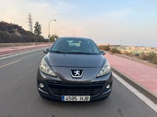 Peugeot 207 2012