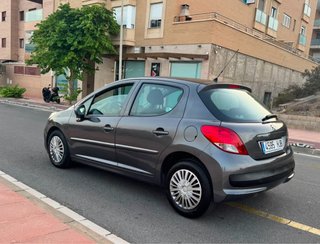 Peugeot 207 2012