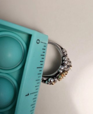 Anillo Pandora 14k Oro y dos Diamantes.