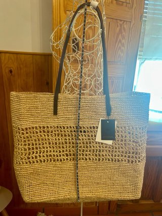 Bolso rafia Zara edición limitada