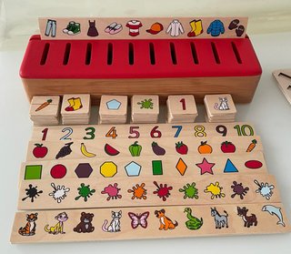 Juego didáctico de madera