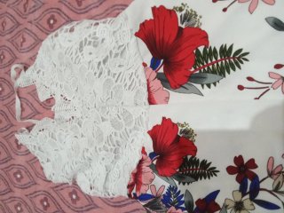 Mono floral blanco talla M