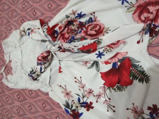 Mono floral blanco talla M