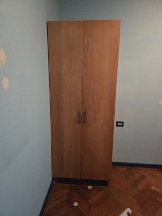 Armario ropero de madera