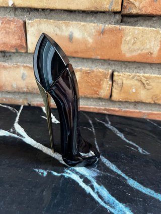Perfume Carolina Herrera Vacío Zapato Negro