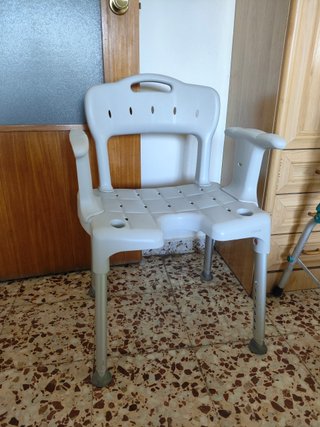 Silla de ducha ortopédica Etac Swift