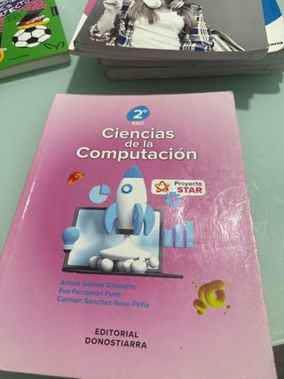 Cuento nadie es perfecto y libros 2do ESO