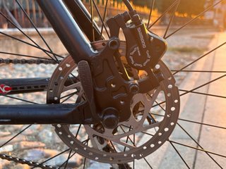 Bicicleta con silla para niño/a