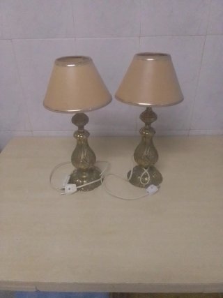Juego de 2 lámparas de mesa doradas