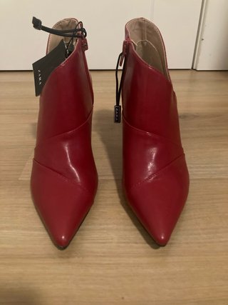 Botines Zara tacón fino talla 35