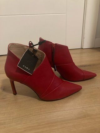 Botines Zara tacón fino talla 35