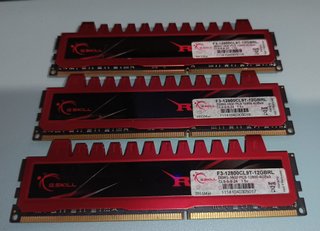 3 módulos G.Skill DDR3 1600Hz 12GB