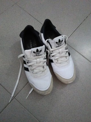 Zapatillas Adidas Mujer Blancas y Negras