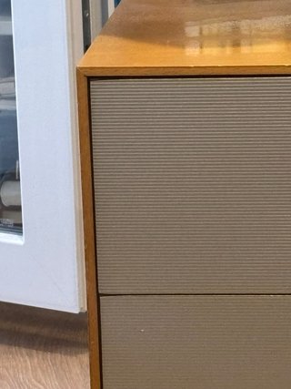 Mesa La Oca madera y cajonera gris Medidas