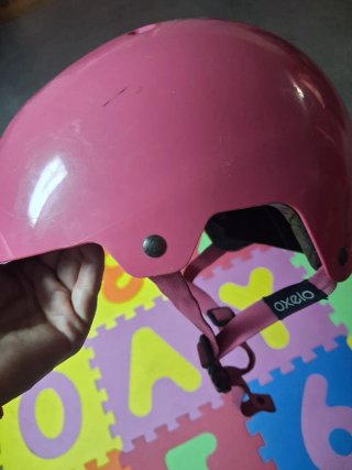 Casco rosa bicicleta niña