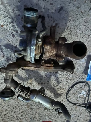 Turbo y alternador de citroen picasso 2.0hdi